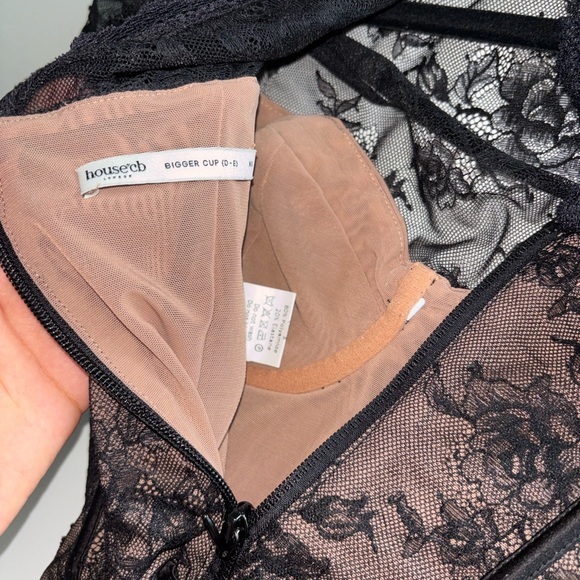 House of CB Black Lace Long Sleeve Corset Top - Picture 2 of 5